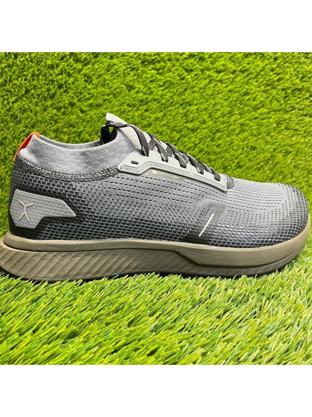 Flux Adapt Trail Runner Gray Olive Mens Size 10.5 Athletic Knit Shoes Sneakers